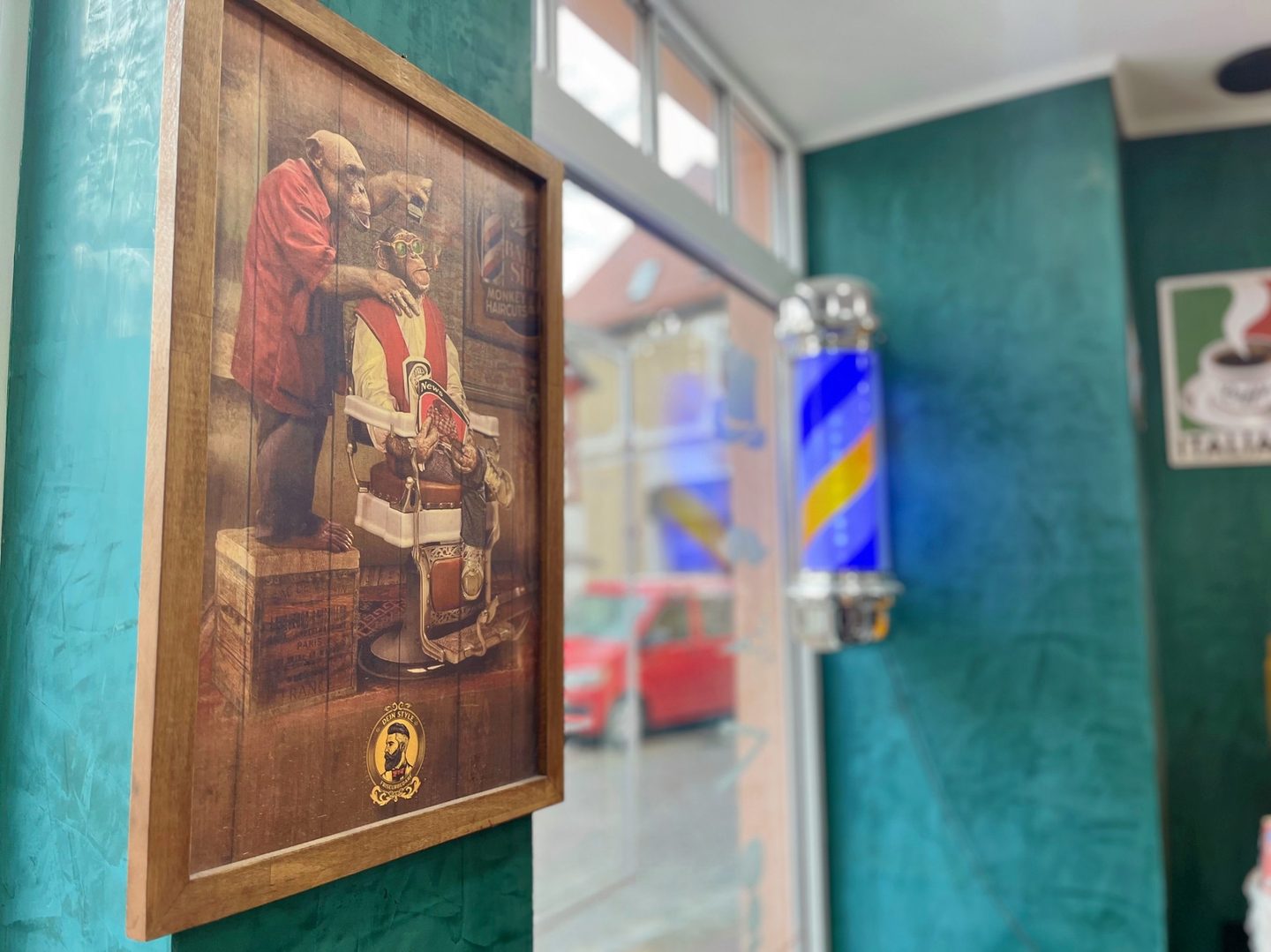 Goldener Barbershop
